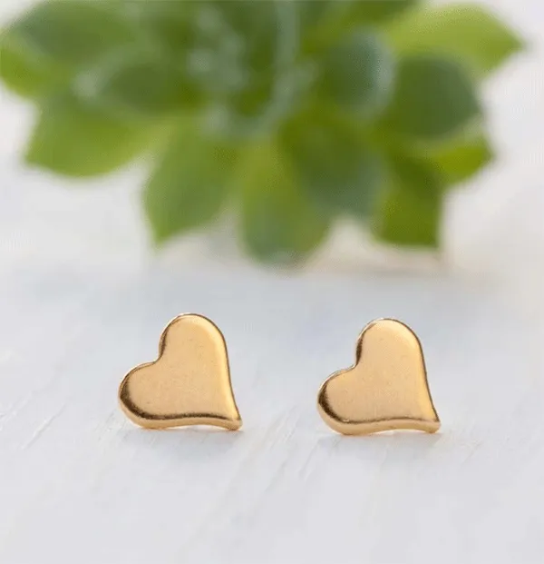 AMANO STUDIO Tiny Gold Heart Stud Earrings