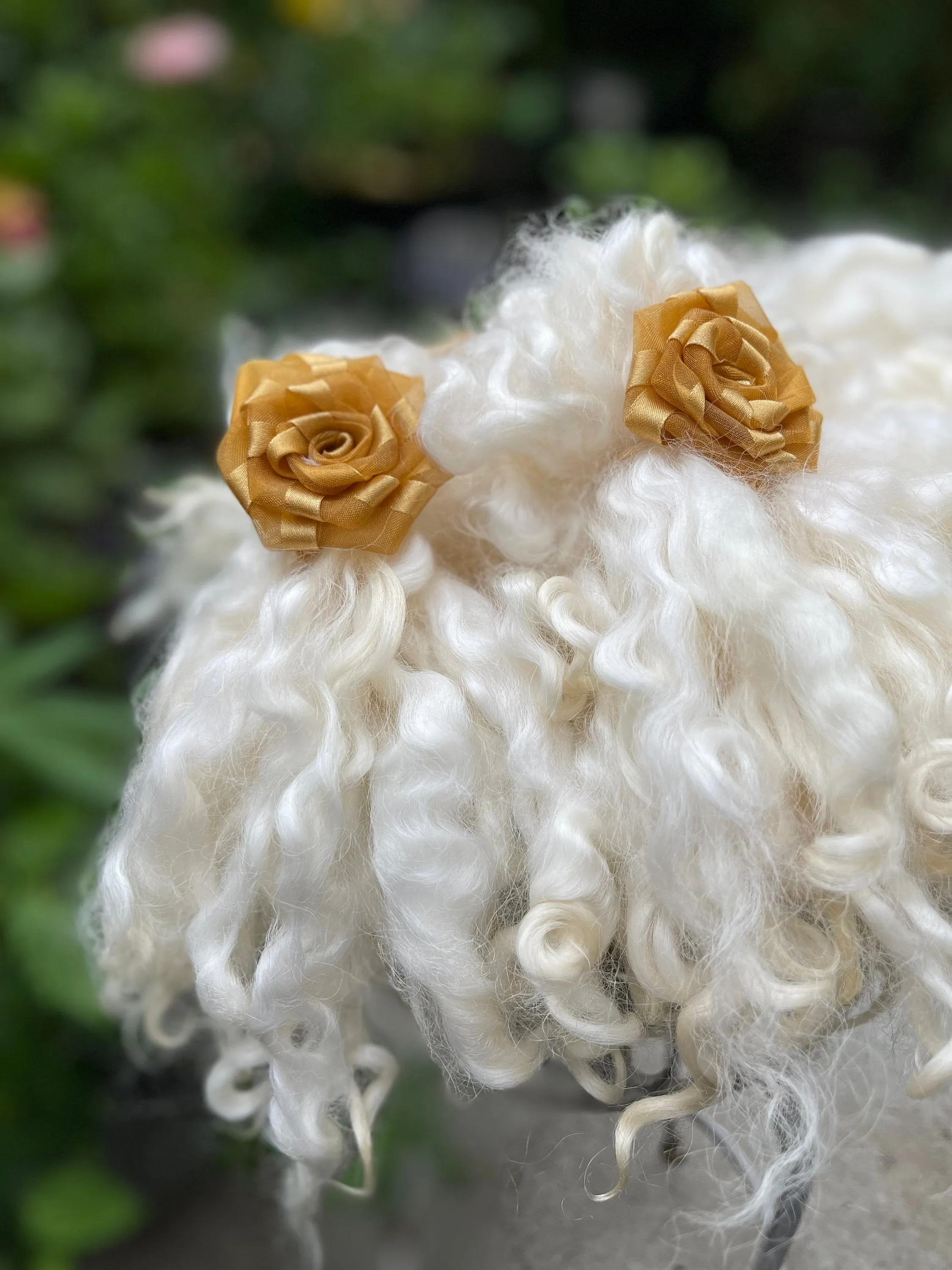 Christmas gift, Natural locks, Wool fleece for felting, Spinning, Needle felting, Waldorf hair, Minifee monster, Doll making, Craft supply