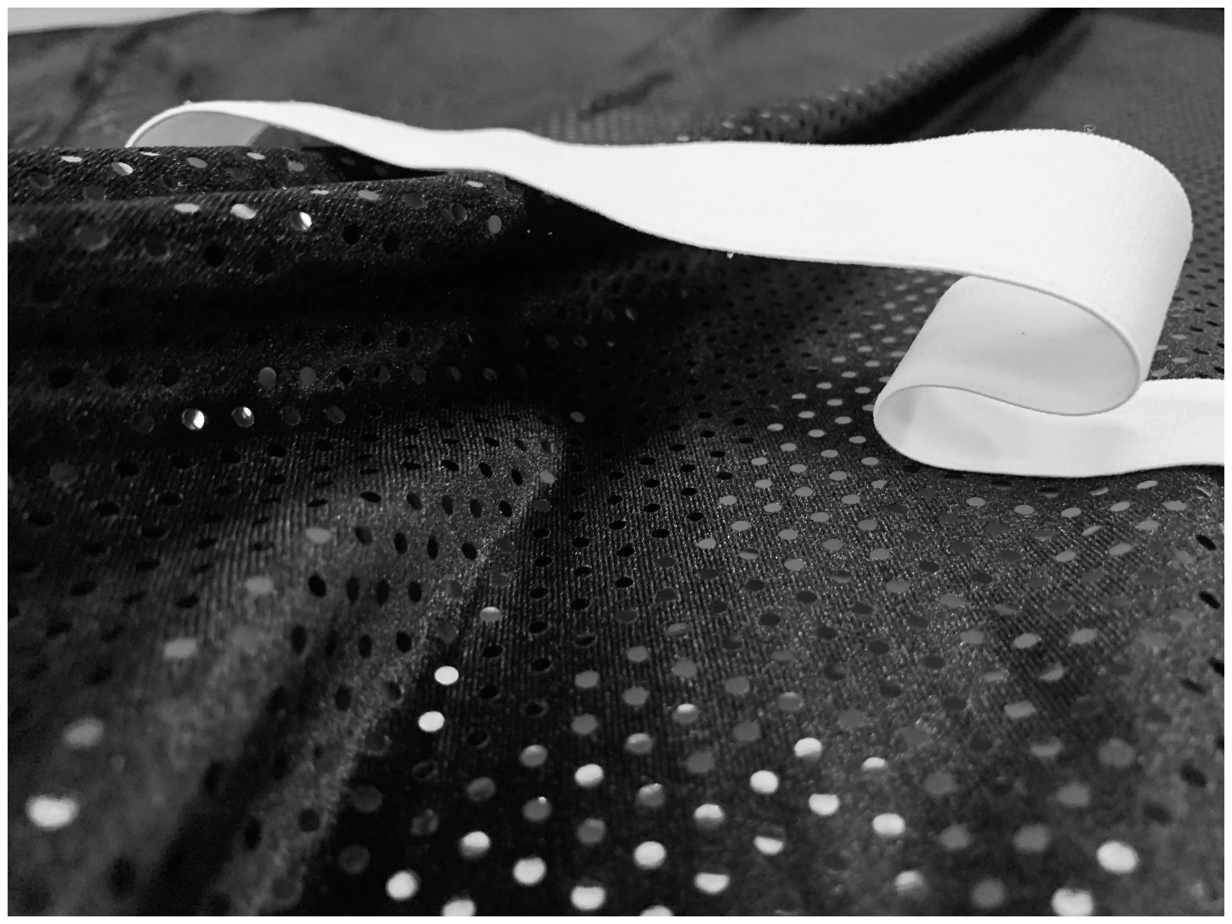 Ciniglia Glitter Rotondo Nero