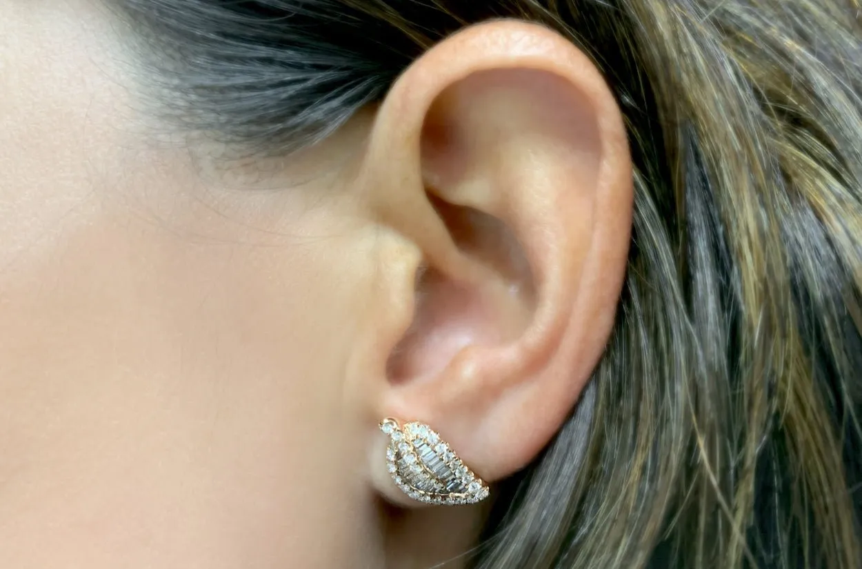 Earrings 18kt Gold Leaf & Diamonds Studs