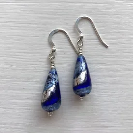 Earrings with dark blue and cornflower swirl over white gold Murano glass short pear drops