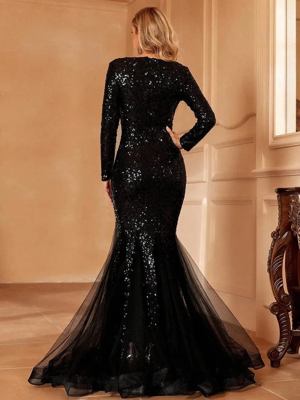 Elegant Long Sleeves Mesh Insert Mermaid Sequin Dress