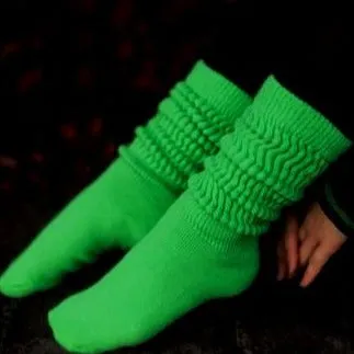 Luxurious Kelly Green Slouch Socks for Women - Medium Size (Fits Shoe Sizes 5-10)
