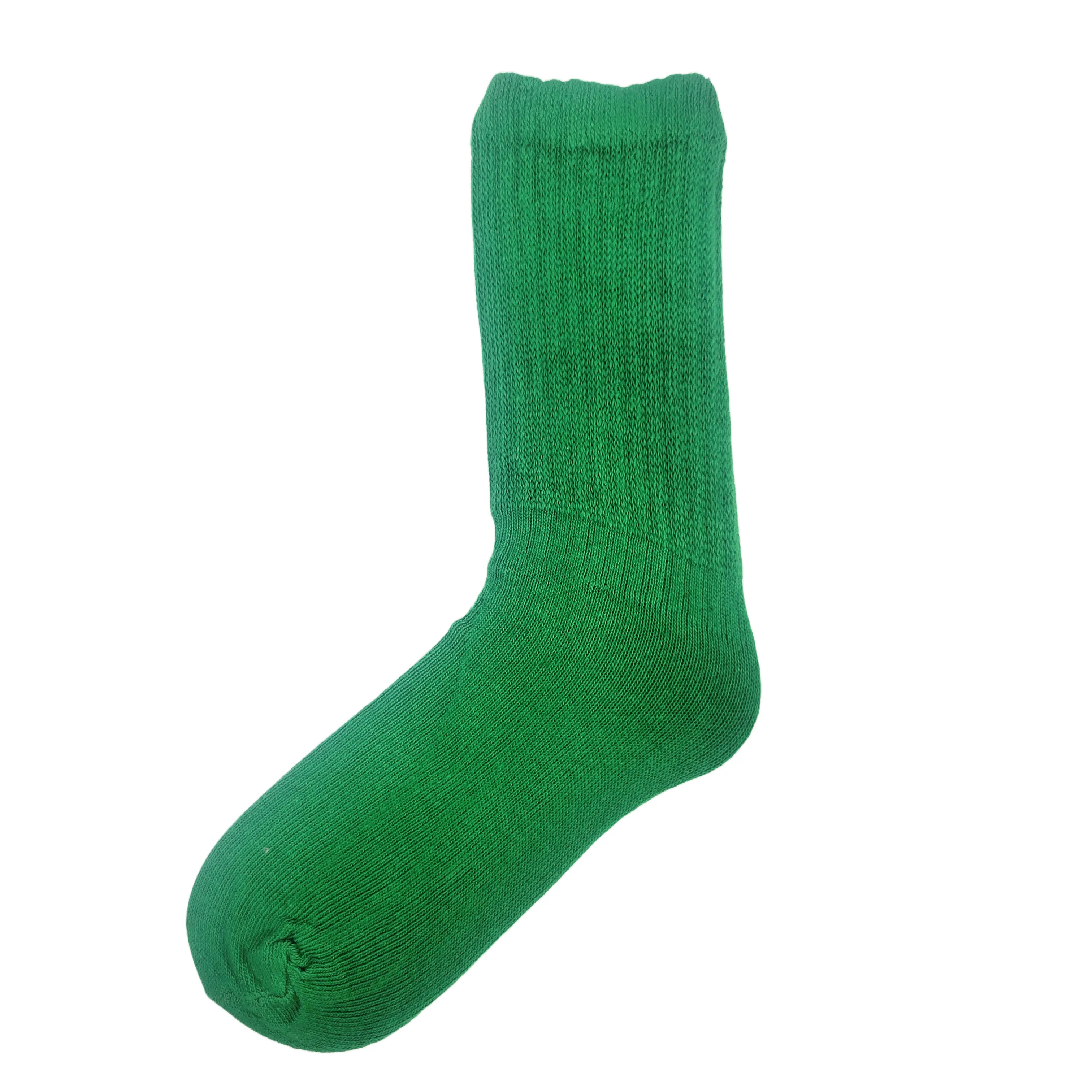Luxurious Kelly Green Slouch Socks for Women - Medium Size (Fits Shoe Sizes 5-10)