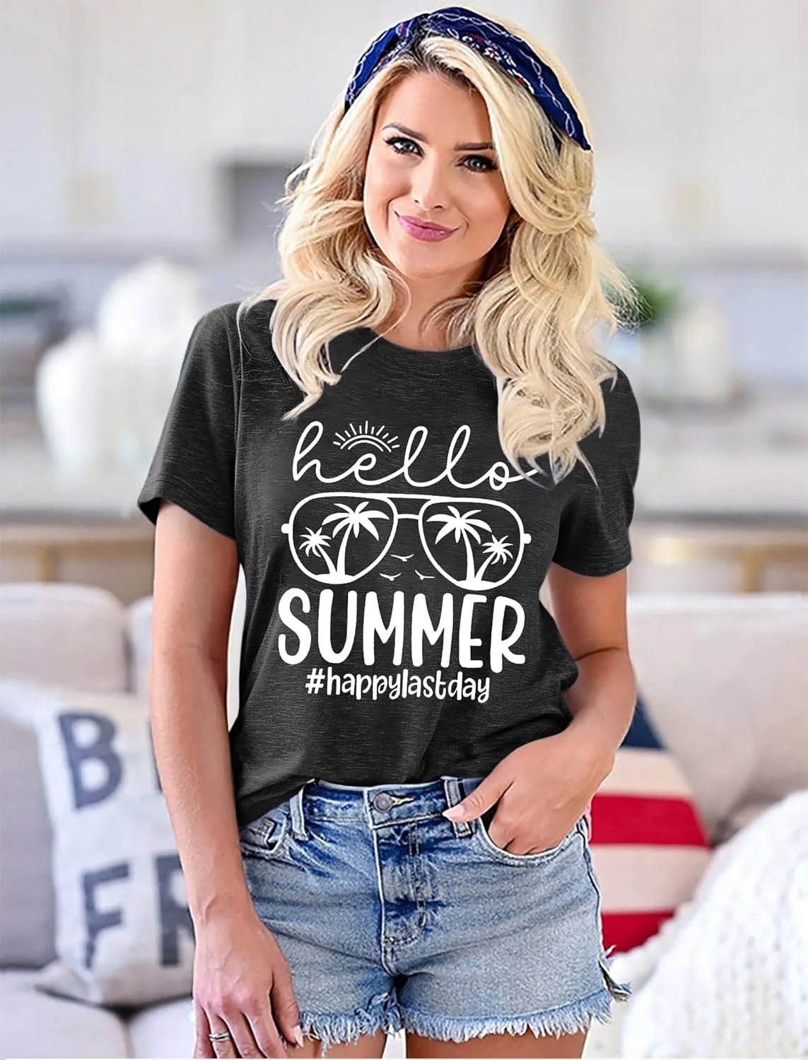 Last Day of School Teacher Shirt: Women Hello Summer T-Shirt School's Out for Summer Happy Graduation Gifts Teacher Tops