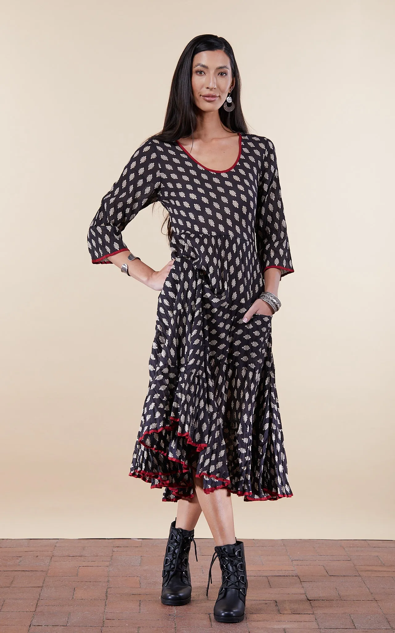 Santa Fe Dress, Long, 3/4 Sleeve, Black Bagru