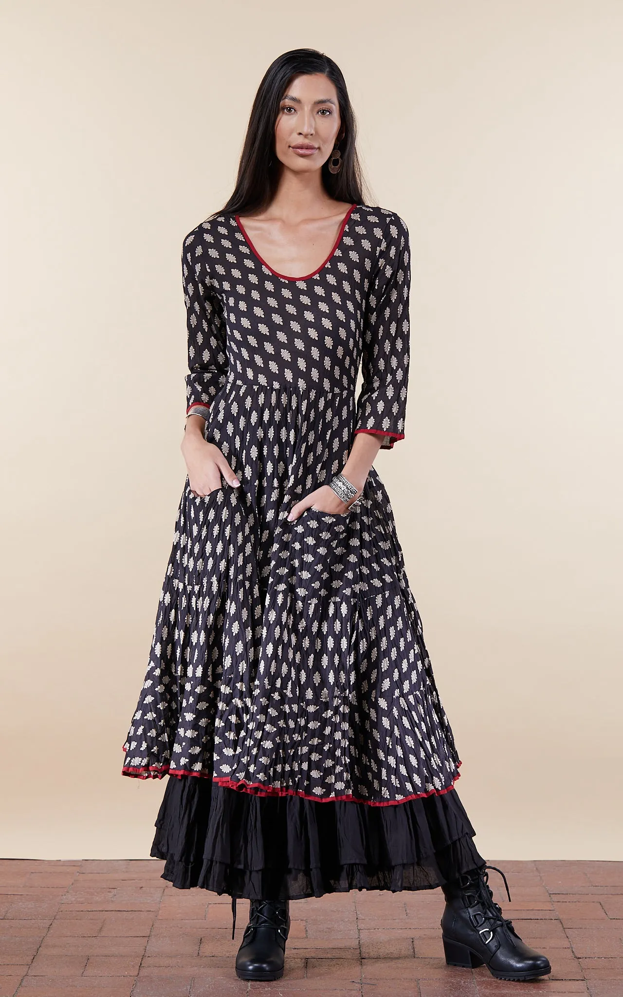Santa Fe Dress, Long, 3/4 Sleeve, Black Bagru